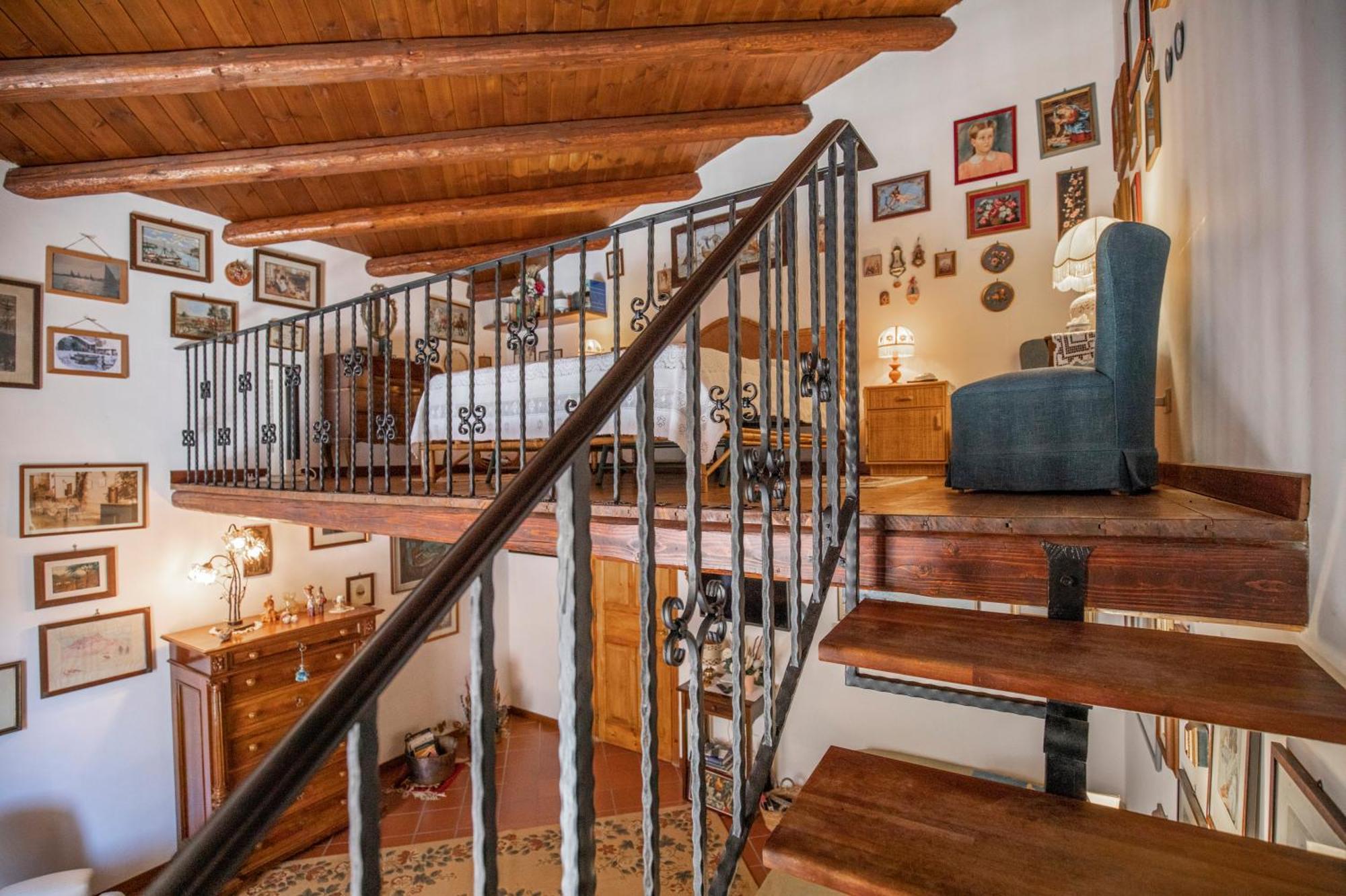 Familyholidays La Finestra Di Fronte Cefalu Exterior photo